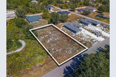 2604 62nd St W, Lehigh Acres, FL 33971 - Photo 4
