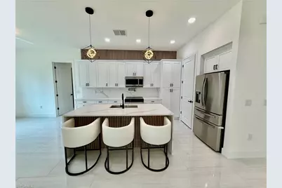 919 Hibiscus Ave, Lehigh Acres, FL 33972 - Photo 18