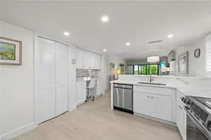 671 E Gulf Dr, Sanibel, FL 33957 - Photo 16