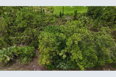 2402 E 10th St, Lehigh Acres, FL 33936 - Photo 2