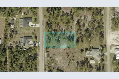 818 Hamilton Ave, Lehigh Acres, FL 33972 - Photo 4