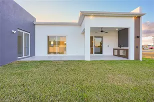 5 SW 26th Pl, Cape Coral, FL 33991 - Photo 38