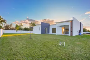 5 SW 26th Pl, Cape Coral, FL 33991 - Photo 44
