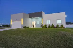 5 SW 26th Pl, Cape Coral, FL 33991 - Photo 30
