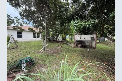 2800 41st St SW, Lehigh Acres, FL 33976 - Photo 32