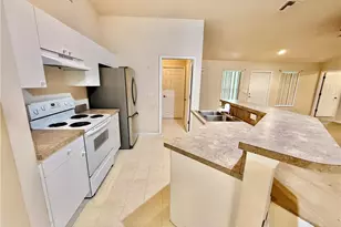 2800 41st St SW, Lehigh Acres, FL 33976 - Photo 8