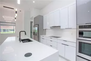 407 SE 16th St, Cape Coral, FL 33990 - Photo 2
