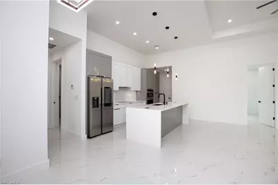 407 SE 16th St, Cape Coral, FL 33990 - Photo 10