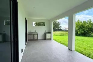 2124 NE 28th St, Cape Coral, FL 33909 - Photo 24
