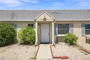 6636-6640 Warwick Cir, Fort Myers, FL 33919 - Photo 10