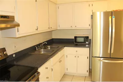 1811 SE 15th Pl #1, Cape Coral, FL 33990 - Photo 4