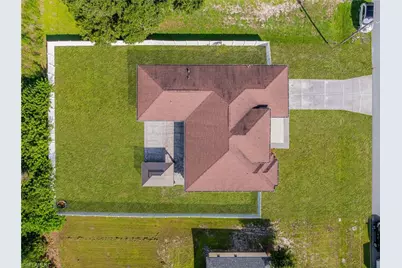 775 Arundel Cir, Fort Myers, FL 33913 - Photo 4