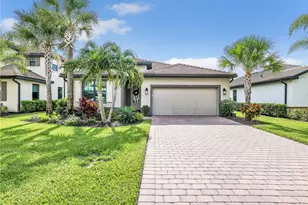 20199 Hartford Blvd, Estero, FL 33928 - Photo 2
