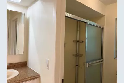 5661 Eichen Cir E, Fort Myers, FL 33919 - Photo 8