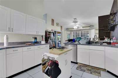 521 Grant Ave, Lehigh Acres, FL 33972 - Photo 10