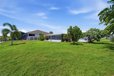 3106 SE 18th Pl, Cape Coral, FL 33904 - Photo 14