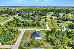 5085 NE Tradewinds Cir, Labelle, FL 33935 - Photo 44
