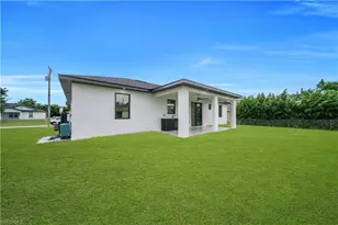 129 NW 14th St, Cape Coral, FL 33993 - Photo 32