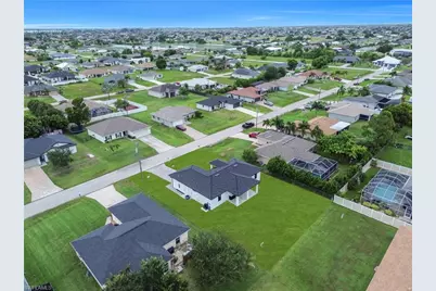 129 NW 14th St, Cape Coral, FL 33993 - Photo 36