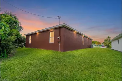 2109 Jaylen Watkins St, Fort Myers, FL 33916 - Photo 32