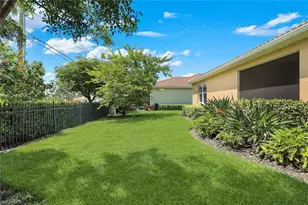 2899 Sunset Pointe Cir, Cape Coral, FL 33914 - Photo 26