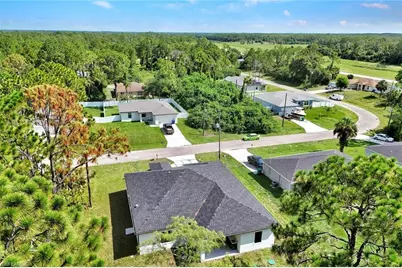 8027 Royal Cir, Labelle, FL 33935 - Photo 30
