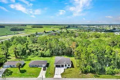 8027 Royal Cir, Labelle, FL 33935 - Photo 6