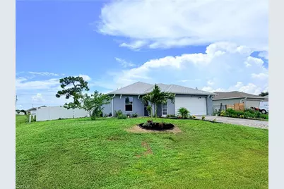 1010 NE 1st Ave, Cape Coral, FL 33909 - Photo 1