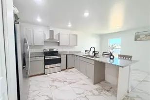 1010 NE 1st Ave, Cape Coral, FL 33909 - Photo 6