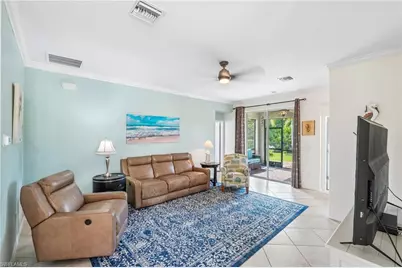 2536 Laurentina Ln, Cape Coral, FL 33909 - Photo 2