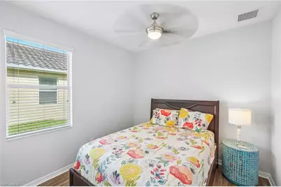 2536 Laurentina Ln, Cape Coral, FL 33909 - Photo 12