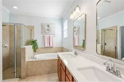 2536 Laurentina Ln, Cape Coral, FL 33909 - Photo 10