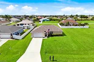1728 NW 18th St, Cape Coral, FL 33993 - Photo 30