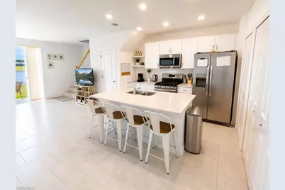 4281 Canova Ct, North Fort Myers, FL 33917 - Photo 4