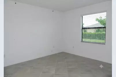 3426 Menores Way, Fort Myers, FL 33905 - Photo 10