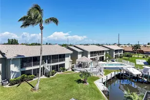 4708 SW 8th Pl, Cape Coral, FL 33914 - Photo 2