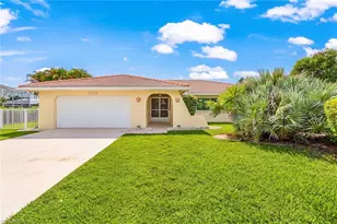 12088 Boat Shell Dr, Matlacha Isles, FL 33991 - Photo 2