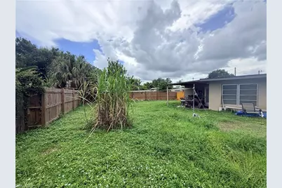 221 Brooks Ct, North Fort Myers, FL 33917 - Photo 2