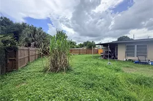 221 Brooks Ct, North Fort Myers, FL 33917 - Photo 2