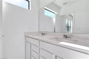 1424 Weeping Willow Ct, Cape Coral, FL 33909 - Photo 10