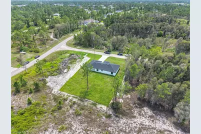 863 Burrows Ave, Lehigh Acres, FL 33974 - Photo 8
