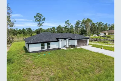 863 Burrows Ave, Lehigh Acres, FL 33974 - Photo 4