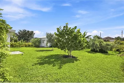 2725 NW 19th Pl, Cape Coral, FL 33993 - Photo 20