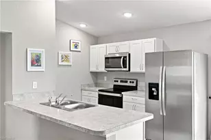 2725 NW 19th Pl, Cape Coral, FL 33993 - Photo 2