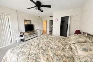 11220 Caravel Cir, Fort Myers, FL 33908 - Photo 8