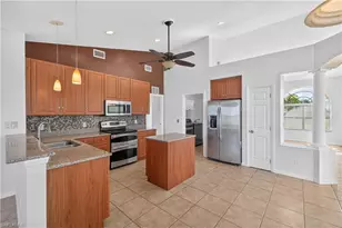 2 NW 29th Pl, Cape Coral, FL 33993 - Photo 12