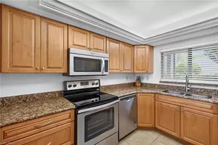4210 Steamboat Bend, Fort Myers, FL 33919 - Photo 6