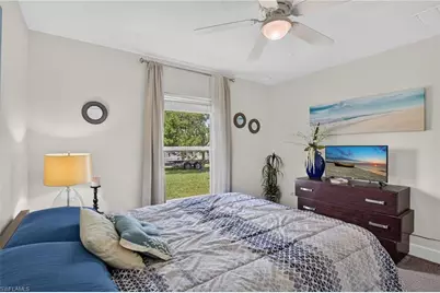 3710 NE 8th Pl, Cape Coral, FL 33909 - Photo 16