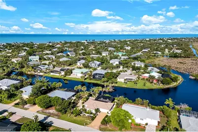 707 Durion Ct, Sanibel, FL 33957 - Photo 2