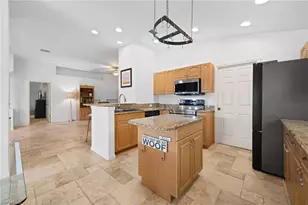 4676 Varsity Cir, Lehigh Acres, FL 33971 - Photo 12